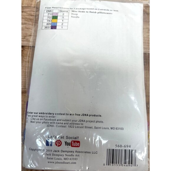 Jack Dempsey Needle Art Table Runner Scarf Kit - Picture 3 of 3